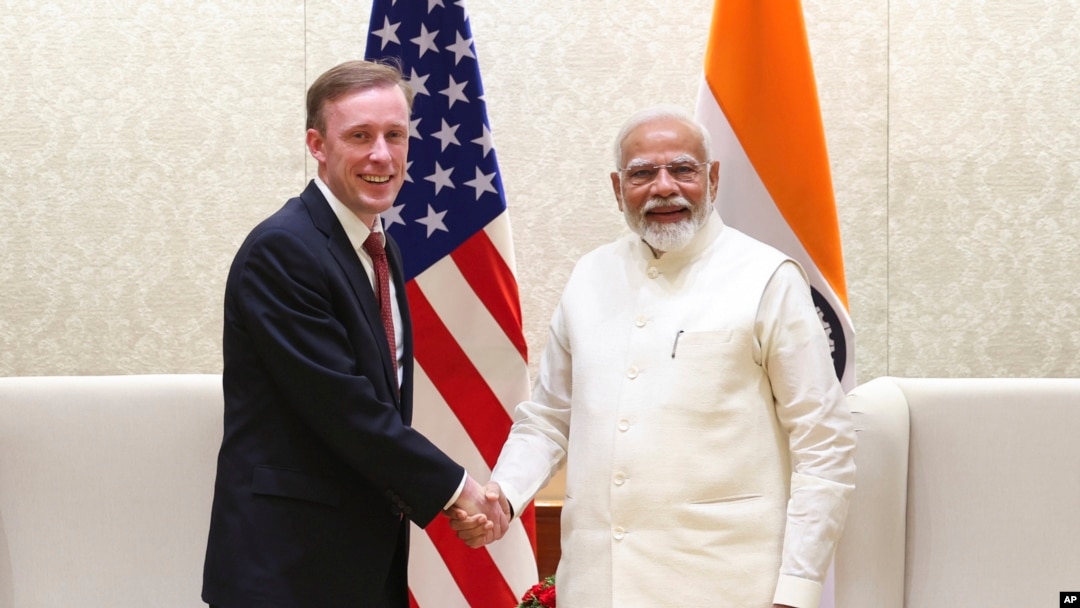 AQSh rahbari Jo Baydenning Milliy xavfsizlik masalalari bo'yicha maslahatchisi Jeyk Sallivan Hindiston Bosh vaziri Narendra Modi bilan uchrashdi, Dehli, 17-iyun, 2024 