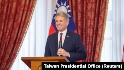 資料照片：美國國會眾議院外交事務委員會主席麥考爾眾議員在台北舉行的午餐會發表演說。 (2023年4月10日)