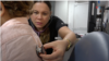 Según los CDC, se estima que en 2022, 27,6 millones de estadounidenses no tenían seguro médico, lo que representa un 8,4 % de la población. Los latinos constituyen el grupo más grande de personas sin seguro médico.