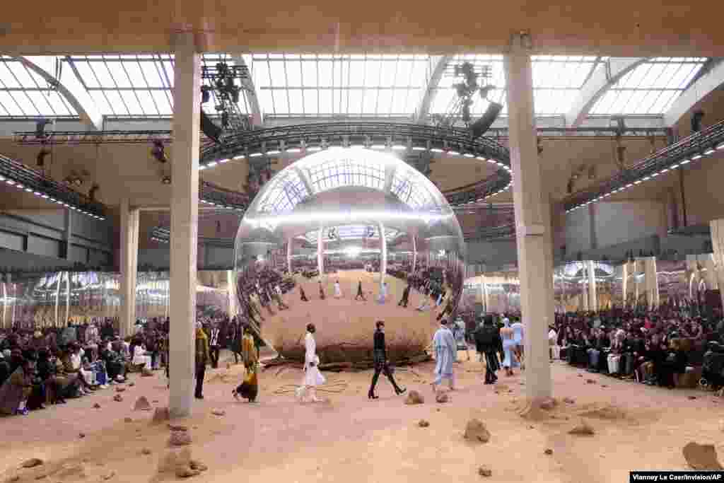 Models wear creations for the Off-White Fall/Winter 2023-2024 ready-to-wear collection presented in Paris, France.