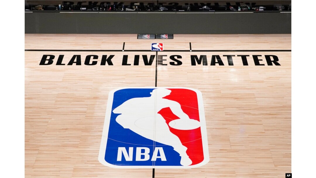 Silueta igrača na logotipu NBA lige urađena je po uzoru na Vesta (Foto: AP/Ashley Landis)