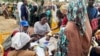 Abanye abantu ababalekele impi yomvukela kwele Sudan.