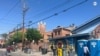 En esta foto se ve Iglesia del Sagrado Corazón de Jesús en El Paso, Texas, EEUU, tras la expiración del Título 42, la medida migratoria estadounidense implementada durante la pandemia.
