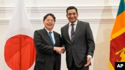 日本外相林芳正在科倫坡會晤斯里蘭卡外長薩布里。（2023年7月29日）
