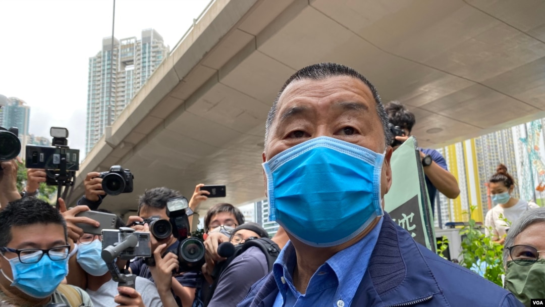 香港壹傳媒創辦人黎智英因違反租約被判監禁5年9個月，有市民質疑是政治迫害。(美國之音/湯惠芸)