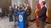 UNkosikazi Nancy Pelosi uxoxa leziphathamandla zakwele Poland, May 1, 2022 VOA