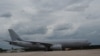 Prvi od šest džinovskih, višenamenskih Airbus-300 aviona za NATO sleteo je u Ajndhovenu u Holandiji, 1. juna 2020. (Foto: NATO)