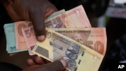 Isigududeke okumangalisayo imali yakwele Zimbabwe.