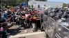 Guatemala teme que estado de excepción en El Salvador aumente flujos migratorios 