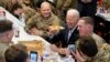 Biden akutana na wanajeshi wa Marekani Poland