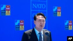 윤석열 한국 대통령이 지난해 6월 스페인 마드리드에서 열린 나토(NATO∙북대서양조약기구) 정상회의에 참석했다.