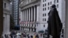 Federal Shutdown Compounds Risks for US Economy 