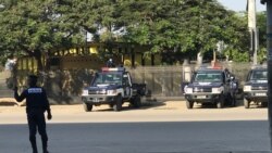 Polícia acusada de espancar manifestante no Lobito - 2:34