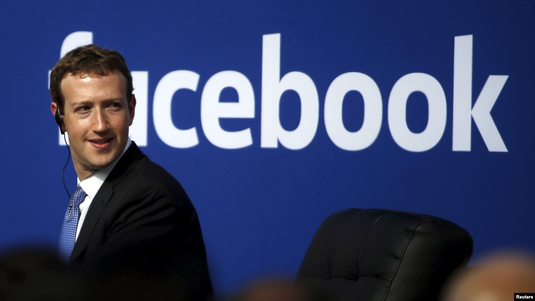 Shugaban kamfanin Facebook Zuckerberg 