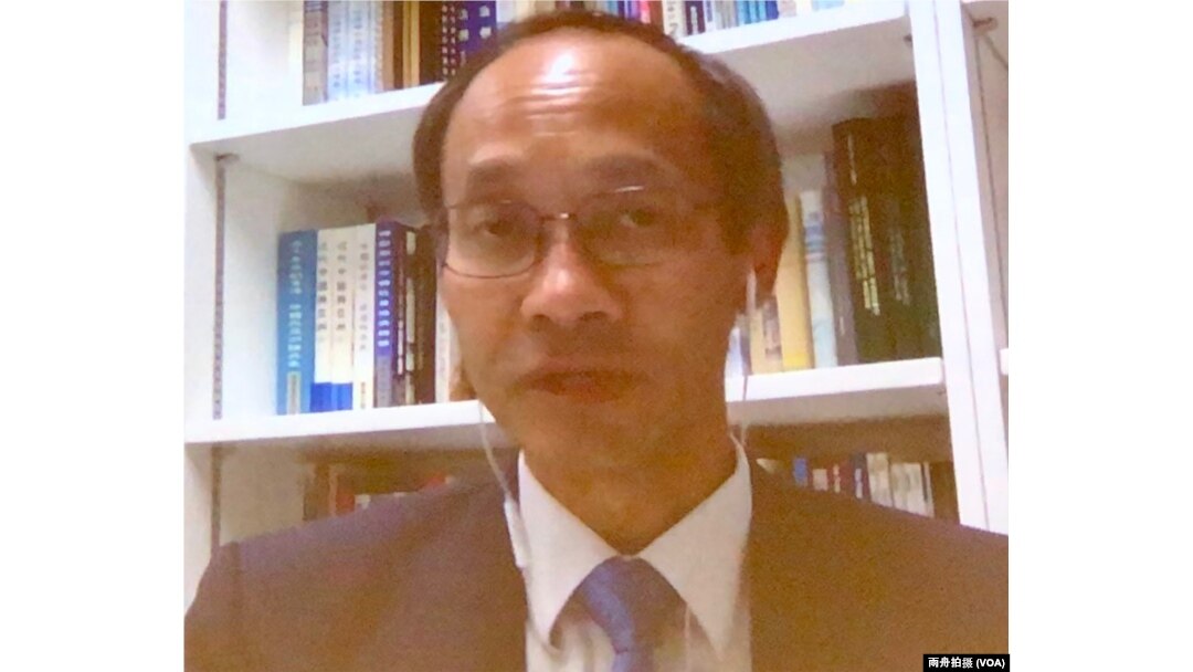 獨立智庫“香港民意研究所”所長、“香港大學民意研究計劃”前總監鐘庭耀博士(Robert Chung) 在南加大美中研究所主辦的香港“反送中”運動專題討論會上