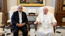 El papa Francisco recibió en El Vaticano a los jefes de Estado de Panamá y Haití