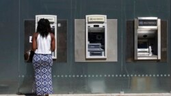 Bancário preso po desfalcar cliente no Namibe – 1:46