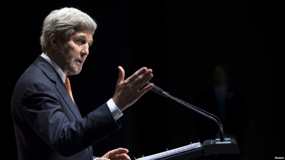 United States Secretary of State John Kerry delivers a statement about the recently concluded round of negotiations with Iran over their nuclear program at the International Olympic Museum in Lausanne, Switzerland, March 21, 2015. 