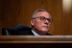 El senador Richard Burr, de Carolina del Norte, fue uno de los republicanos de la Cámara Alta que votó a favor de declarar al expresidente Donald Trump culpable de incitar al asalto al Capitolio el 6 de enero de 2021.