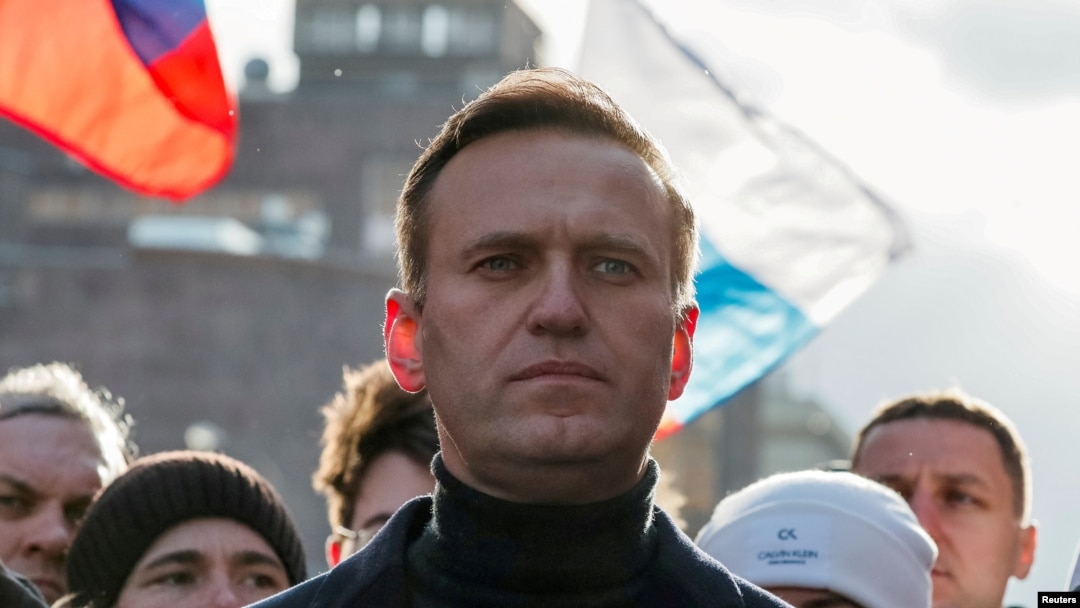 ARHIVA - Aleksej Navalni na mitingnu povodom petogodišnjice ubistva opozicionog političara Borisa Nemcova, u Moskvi, 29. februara 2020. 