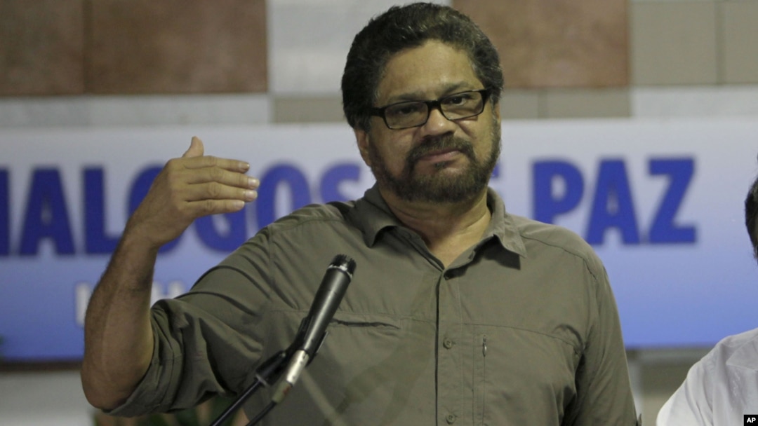 “De ninguna manera las FARC aceptan una jerarquía militar para resolver asuntos que son de carácter político por definición”, dijo el jefe negociador de las FARC, Iván Márquez.