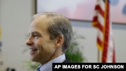 Fisk Johnson, Chairman and CEO, SC Johnson is shown at the grand opening of the SC Johnson integrated Manufacturing and Engineering Technology center(iMET) at Gateway Technical college Tuesday, Feb. 12, 2013, in Sturtevant, Wis. The newest addition…