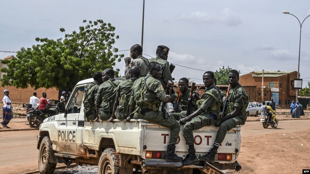 Polisi wa Niger wakipiga doria kwenye mji mkuu wa Niamey. August 27, 2023. Picha ya AFP