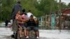 Cuba, duramente golpeada por ciclón Rafael, intenta recuperarse