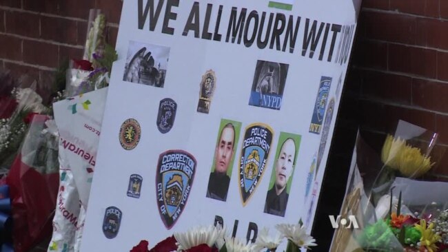 New York Mayor Urges Protest Halt in Wake of Police Deaths