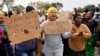 Otsheketsha Abavaleleke Emgodini Wegolide eSouth Africa Okugoqela Abadabuka eZimbabwe Bazadlalela iKhisimusi Emathunjini Omhlaba