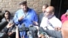 FILE: UMnu. Saviour Kasukuwere loMnu. David Parirenyatwa bakhuluma lentathelizindaba eHarare, Jan. 2017. (S. Mhofu/VOA)
