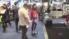 2017-01-10 美國之音視頻新聞: CES2017：個人運輸載具價格走低靠近尋常人家
