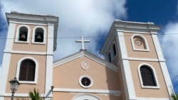 Un juzgado en Bolivia determina prisión domiciliaria para dos sacerdotes acusados de proteger a un pederasta
