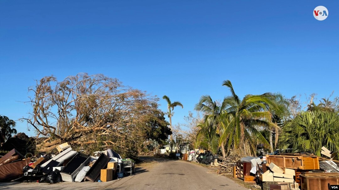 Vista de los daños causados por el huracán Ian a su paso por Florida, en Fort Myers, el 5 de octubre de 2022. Foto: Yeni García, VOA.