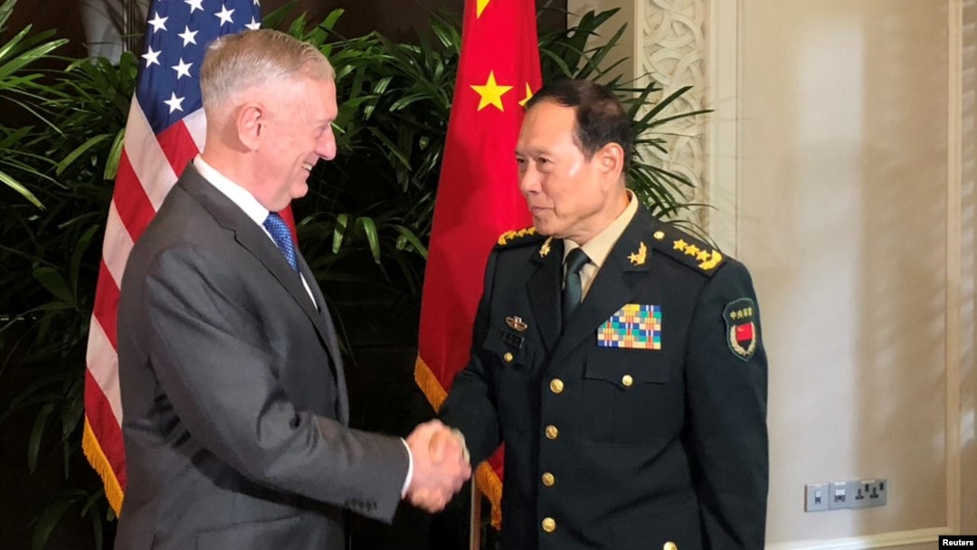 美防長馬蒂斯與中國國防部長魏鳳和在新加坡舉行會晤。 (2018年10月18日)