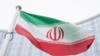 Iranska zastava ispred Međunarodne agencije za atomsku energiju u Beču