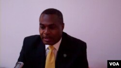 Abel Chivukuvuku 