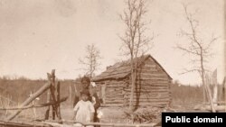 Home of Creek Freedmen, ca. 1900, from Photographs Accompanying Reports to the U.S. Secretary of the Interior.