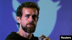 Twitter CEO Jack Dorsey addresses students during a town hall at the Indian Institute of Technology (IIT) in New Delhi, India, November 12, 2018. 