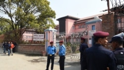 བལ་ཡུལ་གྱི་ཆེས་མཐོའི་ཁྲིམས་དཔོན་ལ་སྐྱོན་བརྗོད།