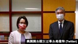美國國務院亞太事務代理助理國務卿金星(右）2021年2月10日與台灣駐美代表蕭美琴會晤（國務院東亞事務局推特）