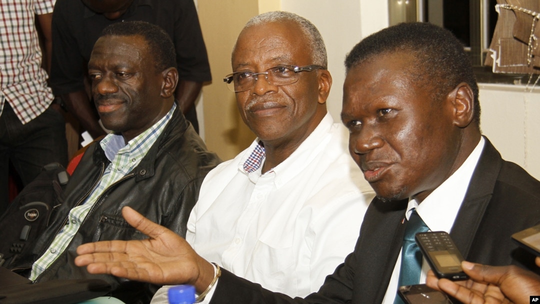 Uganda opposition leaders, from left to right: Forum for Democratic Change, Dr. Kizza Besigye, former Prime Minister Amama Mbabazi and Democratic Party President Norber Mao meeting at the Democratic Alliance office in Kampala, Sept. 18, 2015.