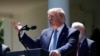 Трамп заявил, что принимает противомалярийное лекарство, чтобы оградить себя от коронавируса