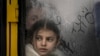 Medyka, lugar de sonrisas y lágrimas para los refugiados ucranianos
