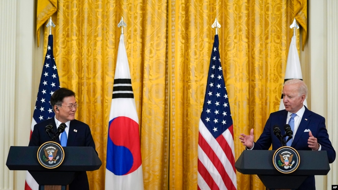 美國總統拜登和韓國總統文在寅2021年5月21日在白宮會談後舉行共同記者會。
