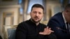 El presidente ucraniano, Volodymyr Zelenskyy, habla durante su reunión con el presidente del Partido Demócrata Cristiano alemán (CDU), Friedrich Merz, en Kiev, el 9 de diciembre de 2024.