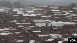 Malawi's Dzaleka refugee camp was designed for 10,000 refugees but now it's home to 58,000 refugees. (Lameck Masina/VOA)