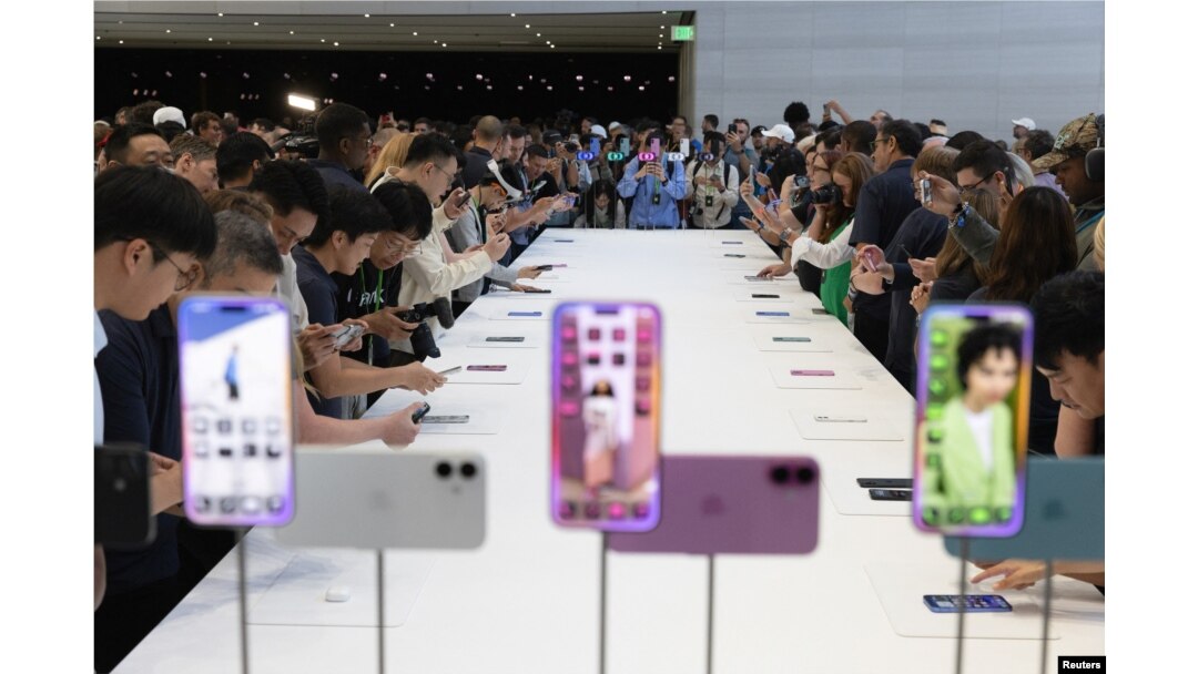蘋果公司在美國加州庫比蒂諾園區舉辦新款手機iPhone 16試用活動。(2024年9月9日)