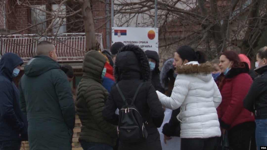 Učesnici protesta u Gračanici