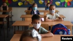 Učenici osnovne škole u Beogradu